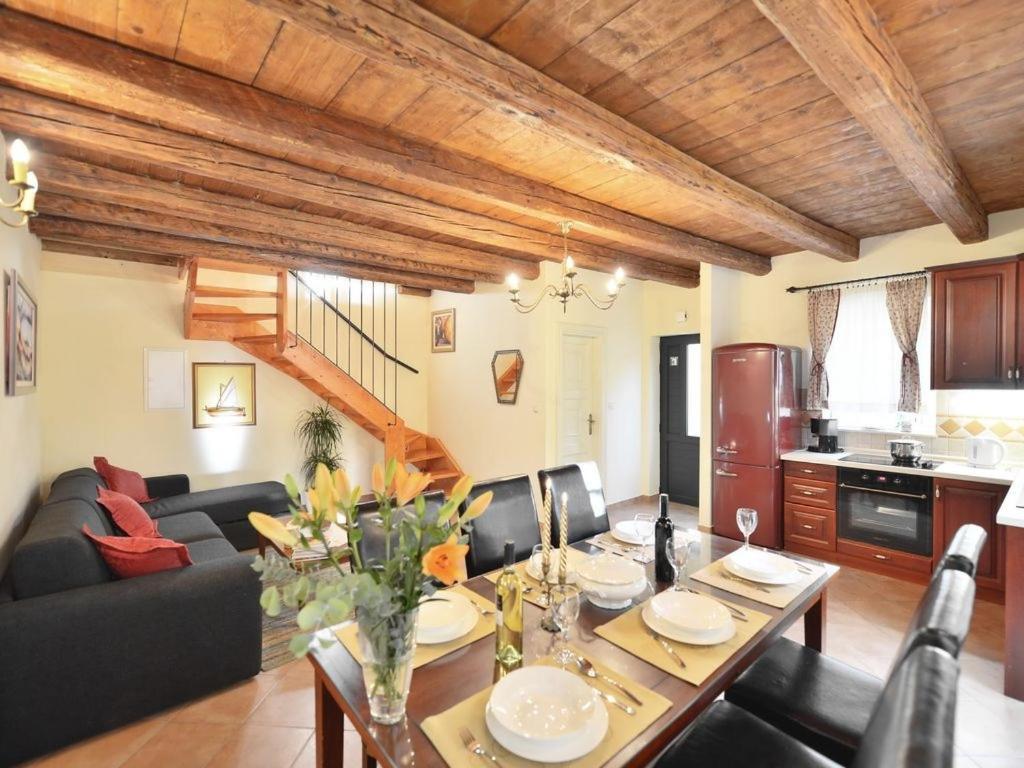 Villa Omiš Esterno foto