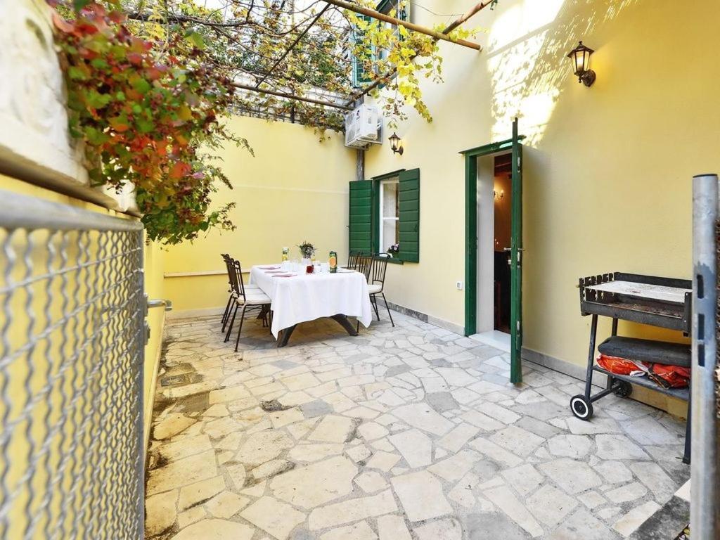 Villa Omiš Esterno foto