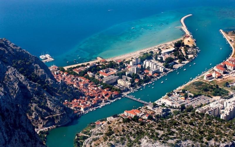 Villa Omiš Esterno foto